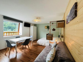 Studio charmant avec parking et vue montagne - FR-1-608-251